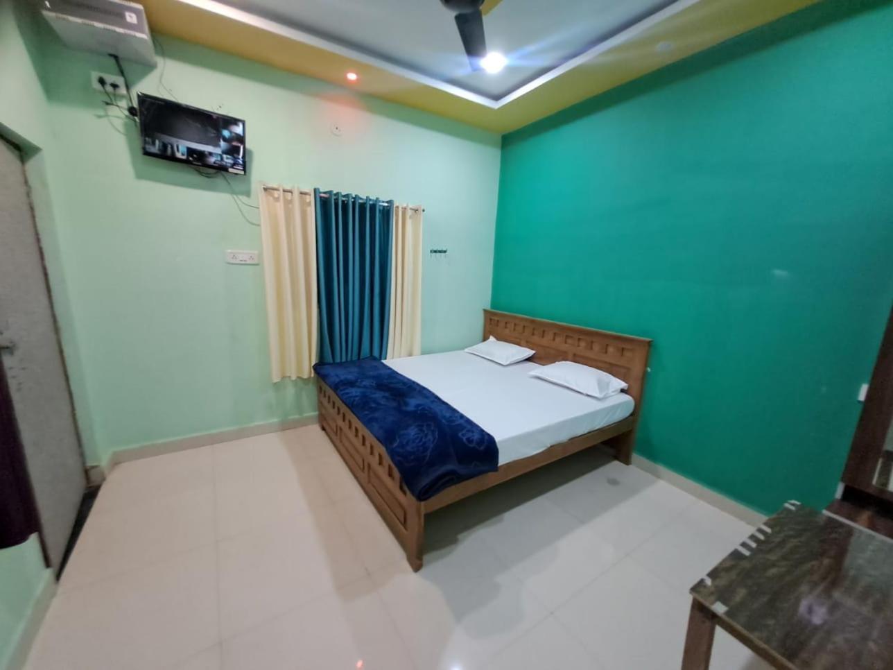 Utsav Lodge And Mangal Bhavan Pipariā 外观 照片
